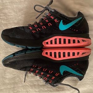 Nike Air Zoom Structure 18